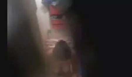 गुलाम अपने मुर्गा और एचडी सेक्सी मूवी हिंदी में गेंदों को उसकी मालकिन द्वारा प्रताड़ित किया जाता है