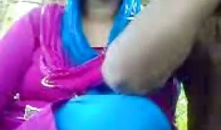 अजनबी सेक्सी वीडियो हिंदी मूवी एचडी चुलबुली गोरी औरत को चोदता है